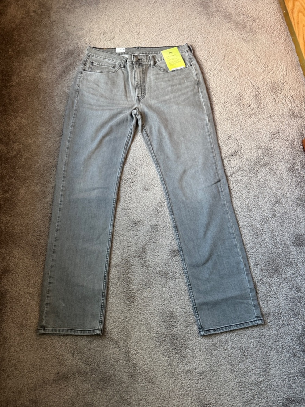 Levi’s 514 Straight Jeans SIZE 35x34 NWT Gray Wash Regular Fit Denim Pants